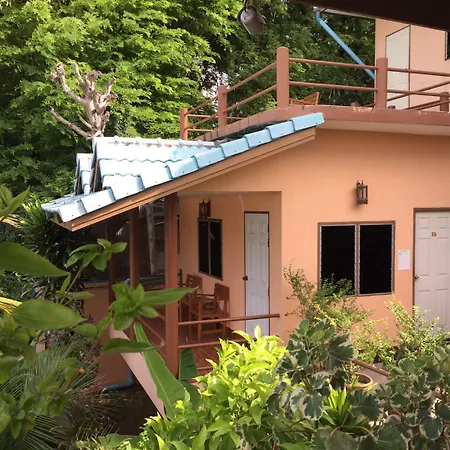 Tamarind Guesthouse-3