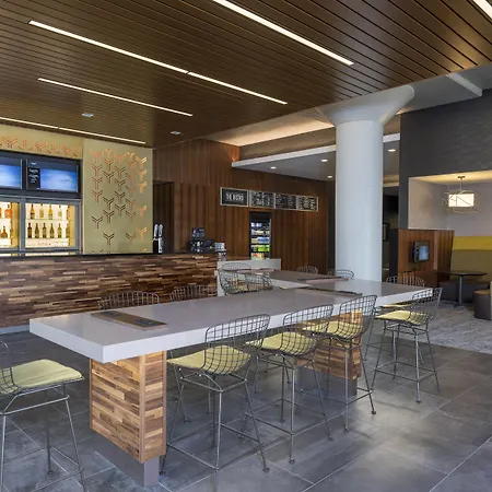 Courtyard By Marriott Waterloo Cedar Falls-3