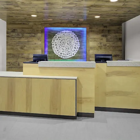 Fairfield Inn & Suites By Marriott Roanoke Salem-3