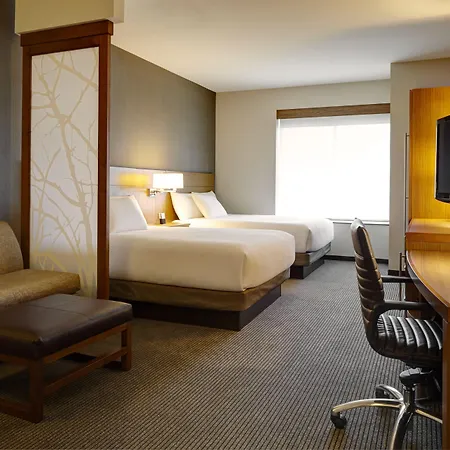 Hyatt Place Delano-3