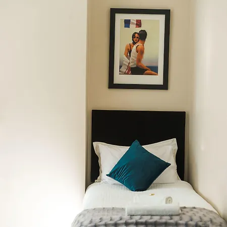 The Henry Guest House-2