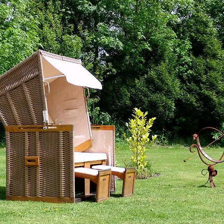 Hotel Garni Landhaus Uttum-3