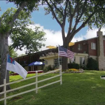 Horseshoe Riverside Lodge-2
