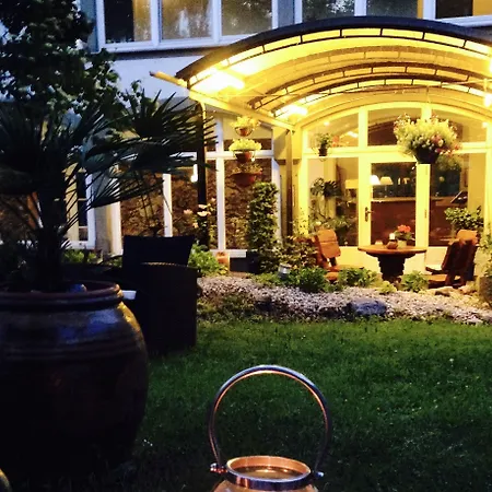 Hotel Dein Gutshof-3
