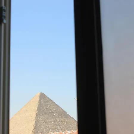 Royal Pyramids Inn-3