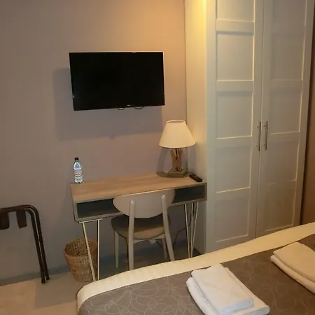 Hotel Sur Le Quai-2