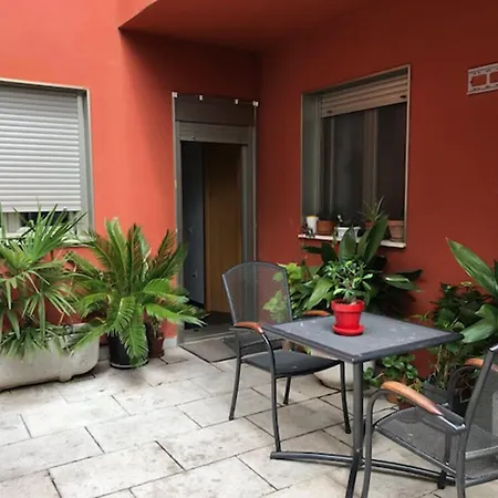 Hostal Rica Posada-2