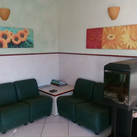 Hotel Lea-2
