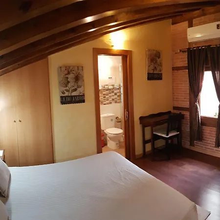 Hostal Segovia Adults Only-2