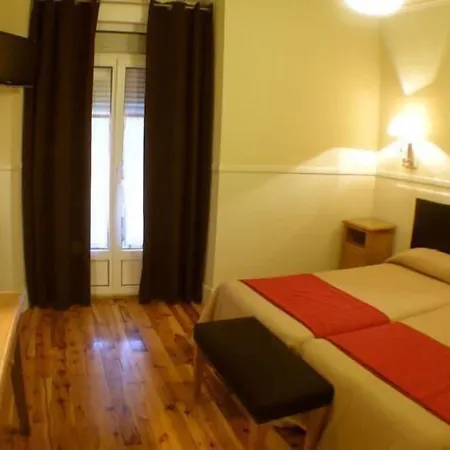 Hostal Canovas-3