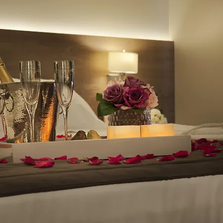 Tryp By Wyndham Varginha Cafe Royal-2