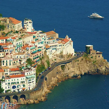 Amalfi Hills-2