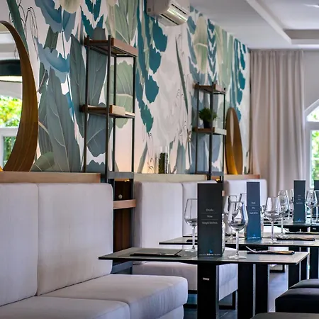 Luxury Suites Bellevue-2