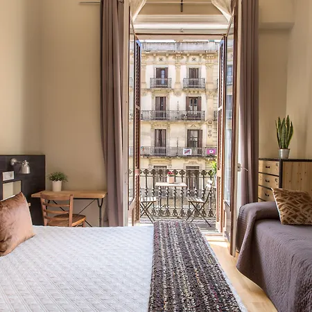 El Born Guest House By Casa Consell-3