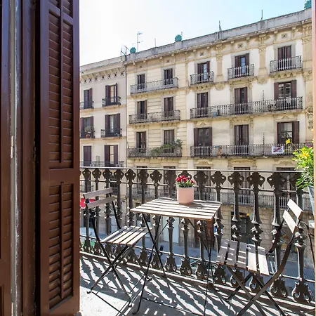 El Born Guest House By Casa Consell-2