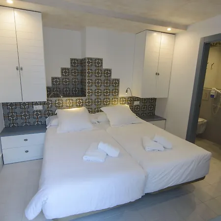 Hostal Gravina-3