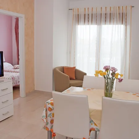 Apartments And Rooms Camaiore-3