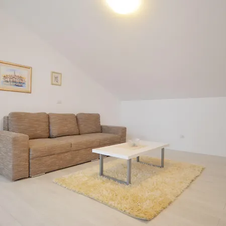 Apartments And Rooms Camaiore-2
