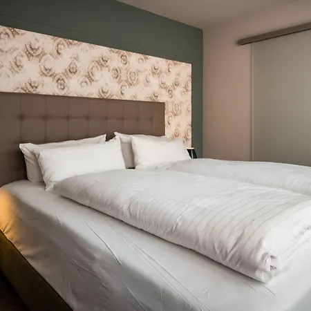 Hotel Goldene Traube - by Neugart-2