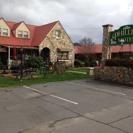 Phillips Historic Motel & Cottages-3