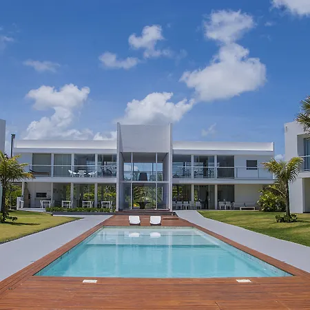 B Blue Beachouses-2