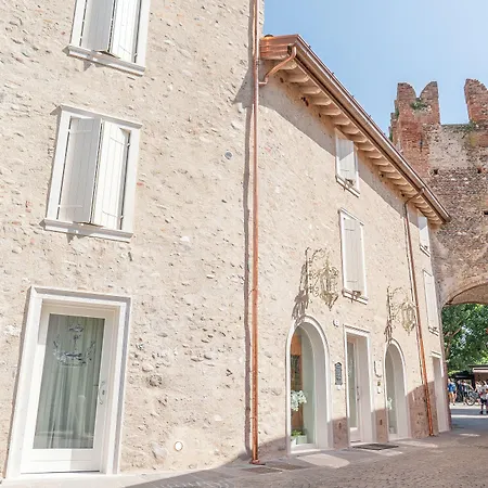 Regia Rosetta - Royal Rooms Borghetto-3