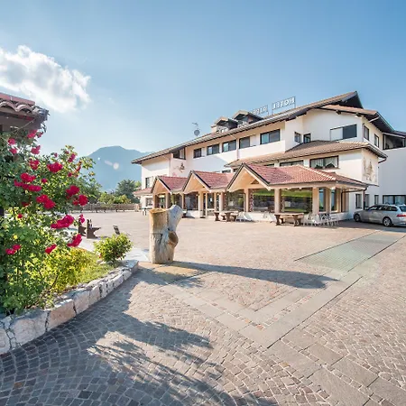 Hotel Alpenrose Wellness-3