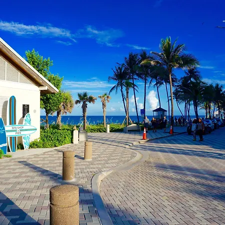Club Lux Resort By The Beach-3