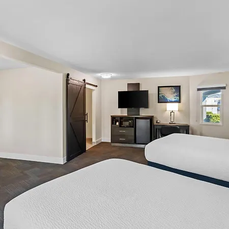 Travelodge By Wyndham Santa Rosa Wine Country-2
