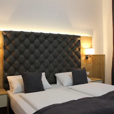 Hotel Rheinbrücke-3