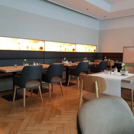Hotel Bavaria Oldenburg-2