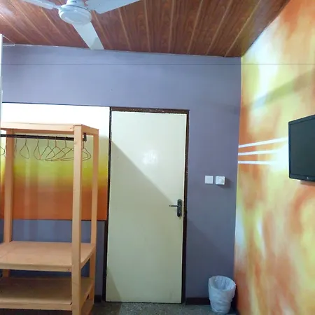 Feehi'S Place-3