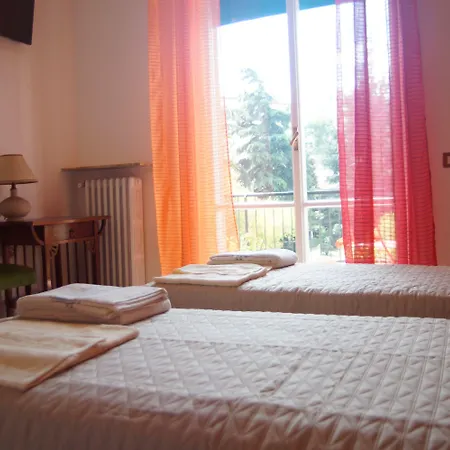B&B Bibliotechina-3