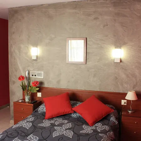 Hotel Les 7 Claus-2