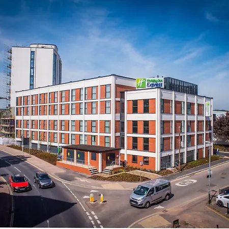 Holiday Inn Express - Exeter - City Centre By Ihg-3