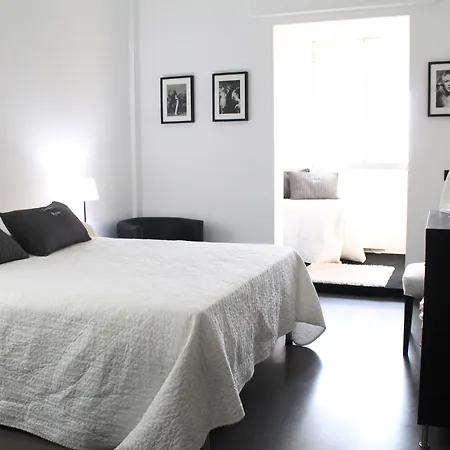 Gardenia Luxury Room-2