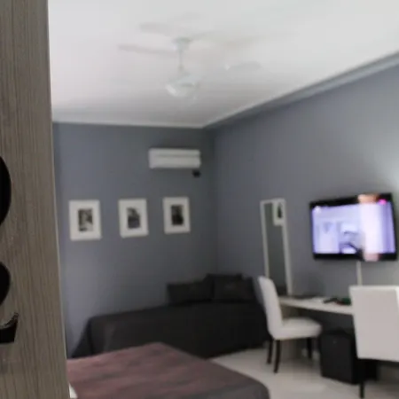 Gardenia Luxury Room-3