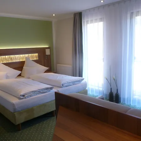 Hotel- Landgasthof Baumhof-Tenne-3