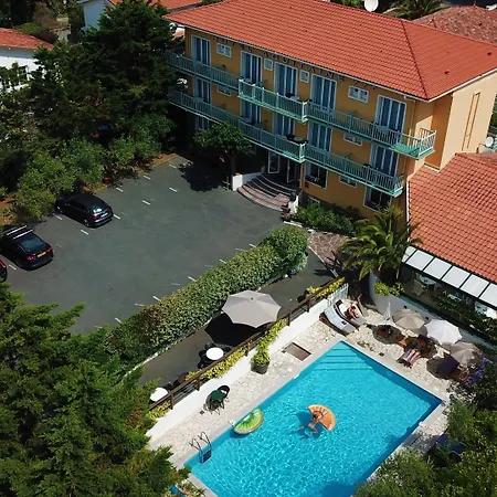 Hotel Aquitaine-2