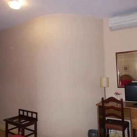 Hotel Larbelo-2