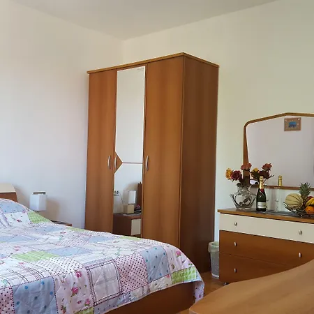 Apartment & Rooms Graciela-3
