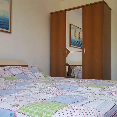 Apartment & Rooms Graciela-2