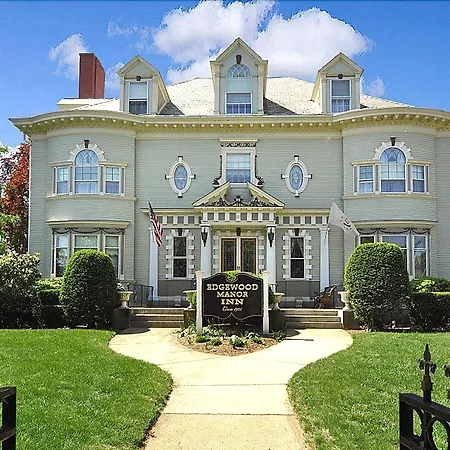 Edgewood Manor Inn Bed And Breakfast-3