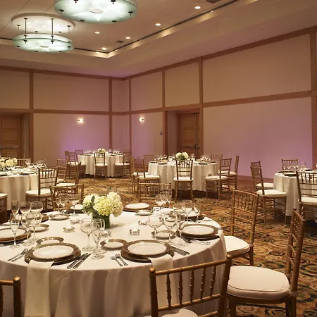 Graduate By Hilton Cincinnati-2