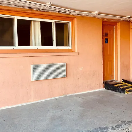Skylark Motel-3
