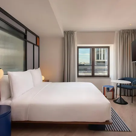 Aloft By Marriott Madrid Gran Via-3