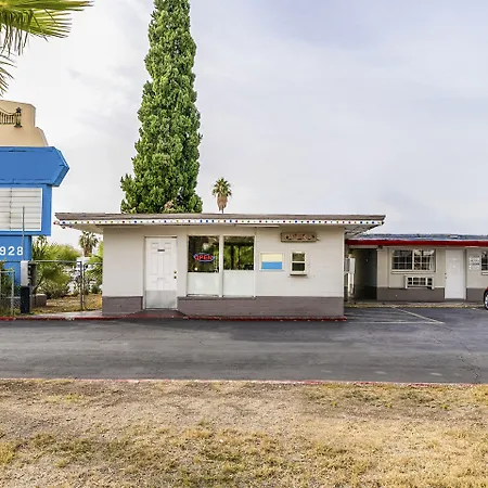 Oyo Gateway Motel Las Vegas North Strip/Fremont St. Area-2