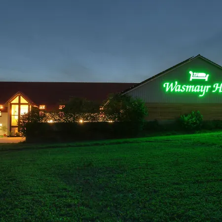 Wasmayr Hof-2
