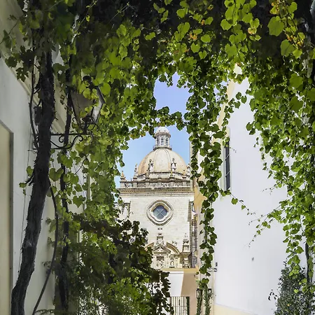 Hotel Bodega Tio Pepe-3