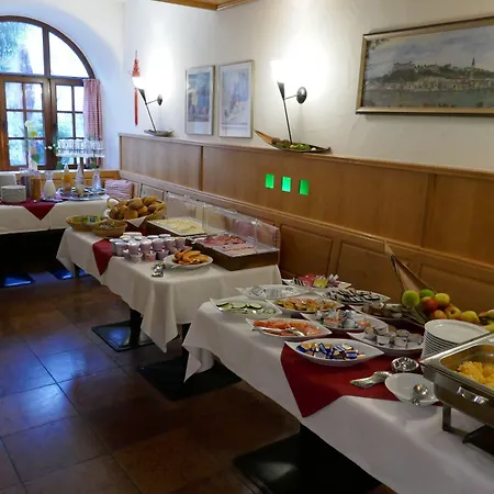 Bayerischer Hof-2